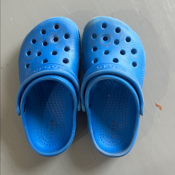 CROCS Vibrant Blue Slip-On Shoes - Picture 1 of 2